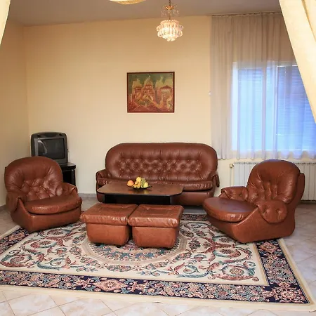 Kareliya 2* Strumyani