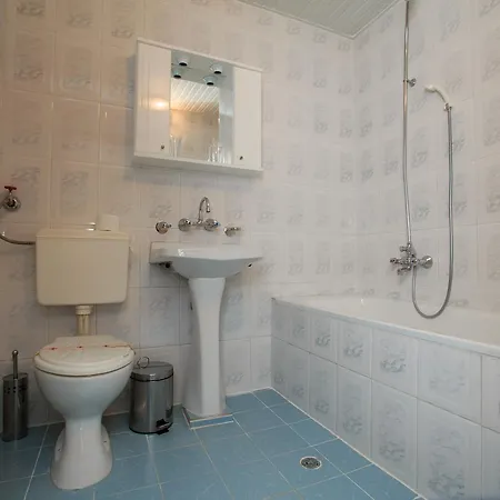 Kareliya Hotel Strumyani
