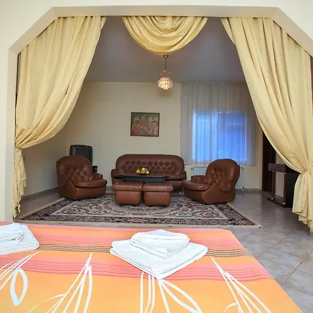 Hotel Kareliya 2*
